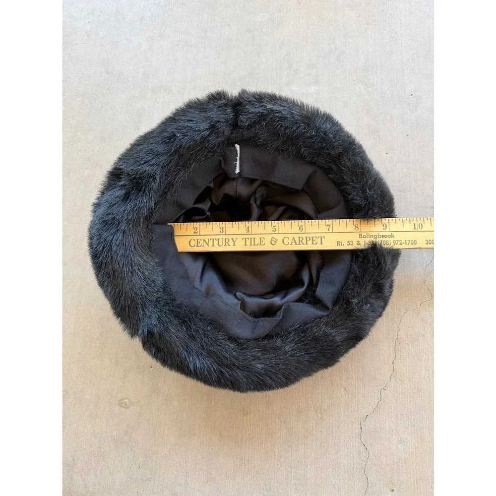 Vintage Faux Fur Bucket Hat Black Winter Soft Fluffy 90s Y2K Style - Picture 8 of 8